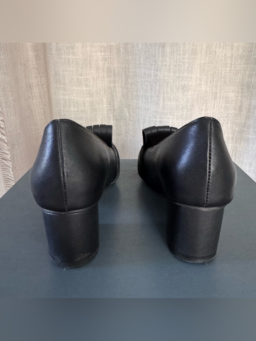 Gucci Marmont black leather low heels size 8 gold G black fringe - Picture 3 of 11